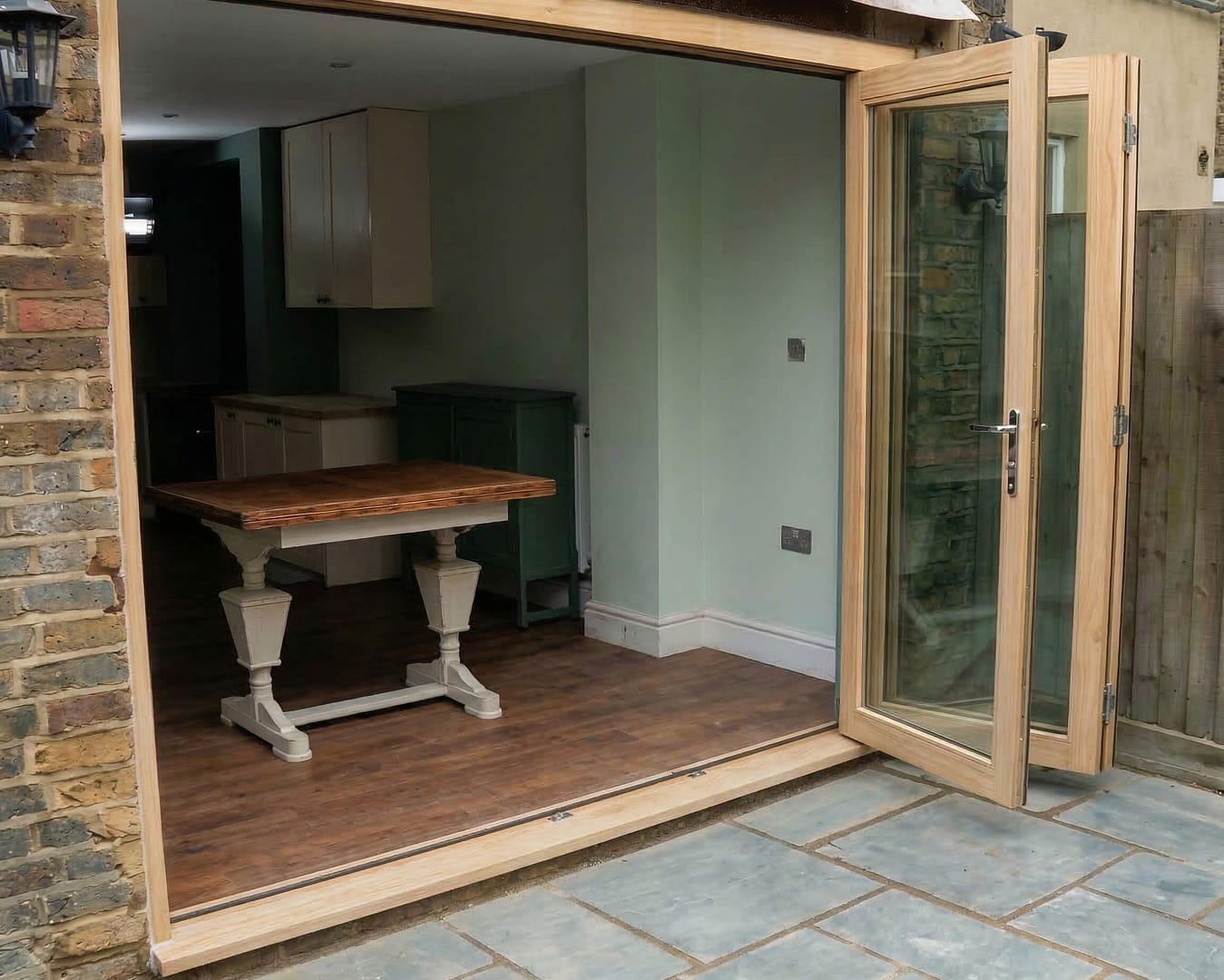 Horizon Unfinished Bifolds