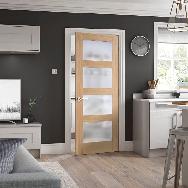 Oak Shaker Glazed 4 Light Frosted Door